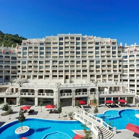 South Bay 2bdrm Ap With Pool And Apartment Varna
