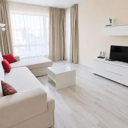 Apartment South Bay 2bdrm Ap With Pool And Varna