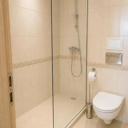 South Bay 2bdrm Ap With Pool And * Varna